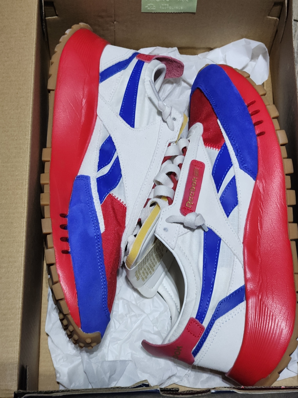 Reebok Unisex Shoe Box in Navy Blue and Red Accent - Picture 2 of 3